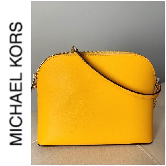 NWT authentic MK leather Cindy dome crossbody - Picture 3 of 6